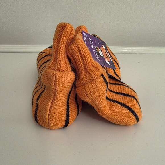 HELLO KITTY Grip Slipper Socks | Halloween Glow in the Dark | Cute Pumpkin NEW - Picture 4 of 8